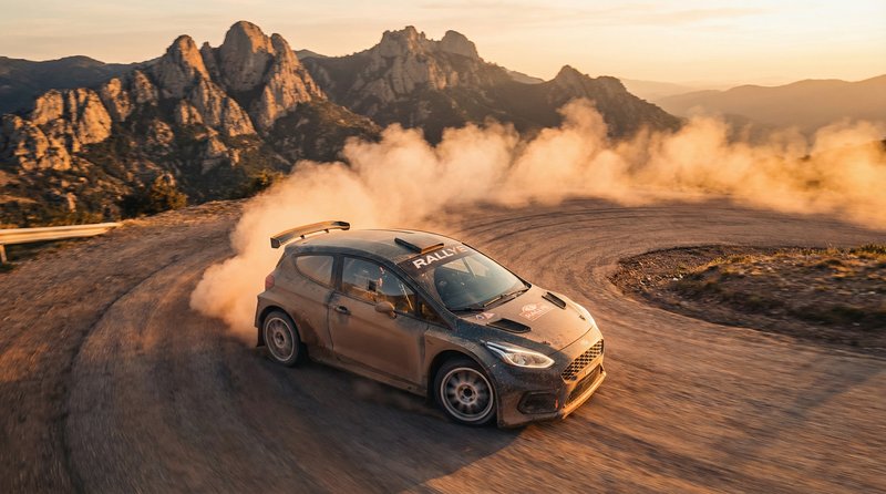 91跑车视频分享：山路拉力赛